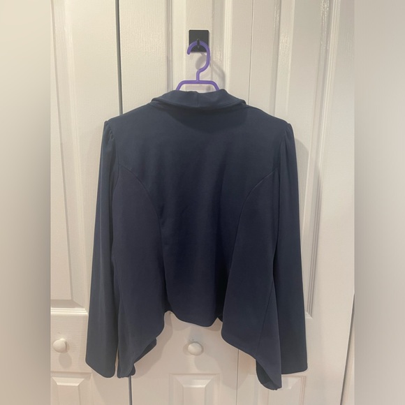 navy blazer - Picture 7 of 7